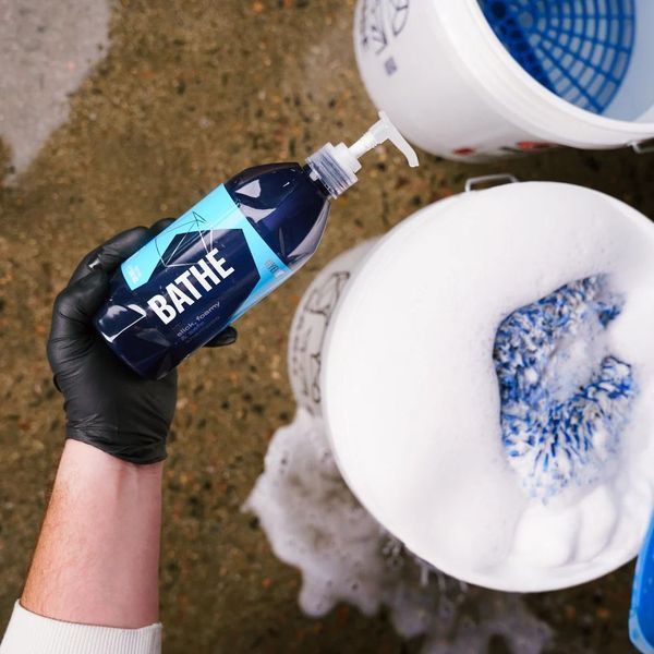 Шампунь для ручної мийки кузова авто Gyeon Q&sup2;M Bathe, 500 мл G.Bathe.500 фото